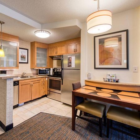 Residence Inn By Marriott Chapel Hill Bagian luar foto